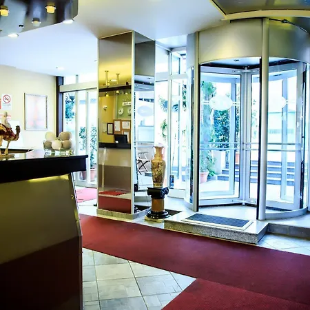 فندق Anka Business Park 3*